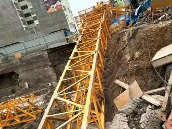 北林区吊车出租_吊车出租公司建议广大驾驶员要减少怠